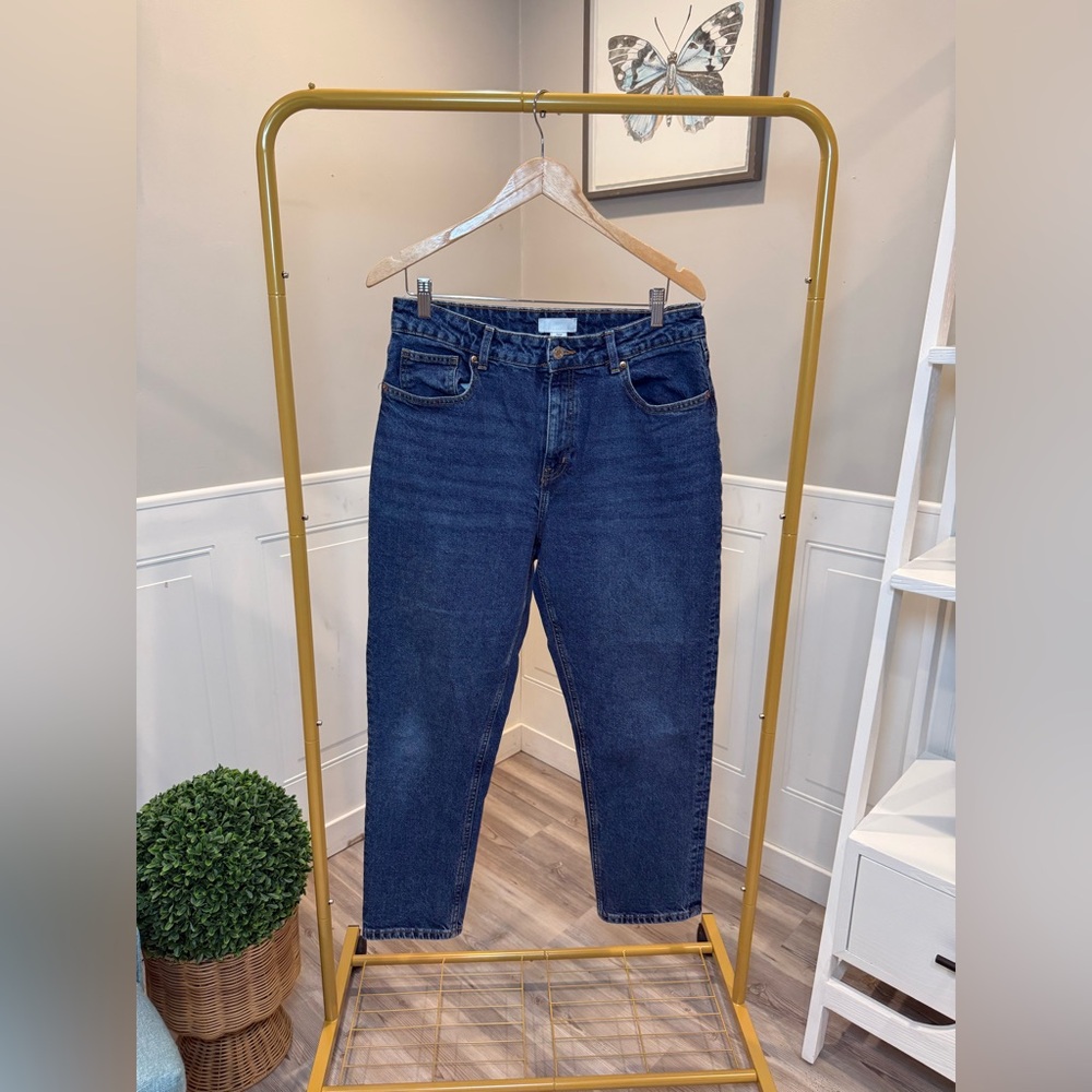 H&M Mom Jeans High Rise Denim Size 10 | Vintage Wash Mom Fit
